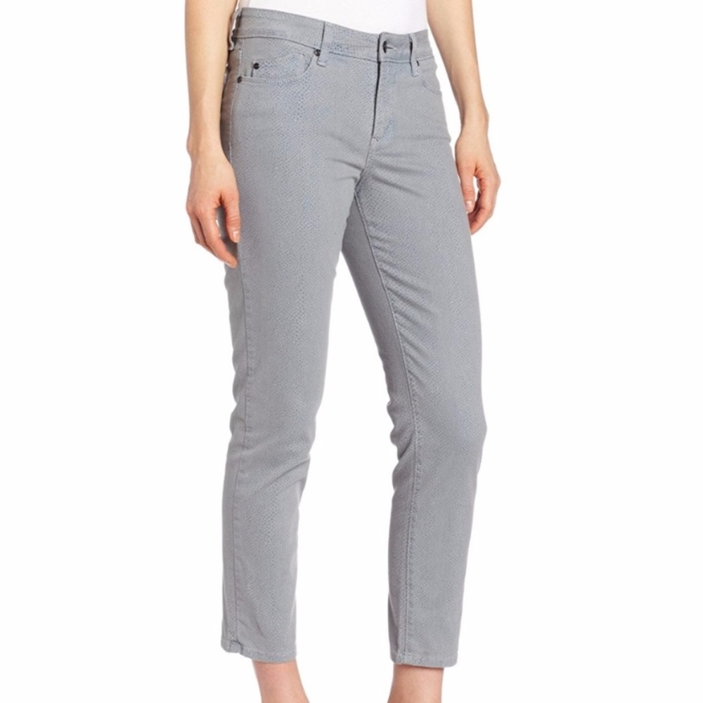 NYDJ Alisha Fitted Ankle Lizard Print Jeans. Size 10